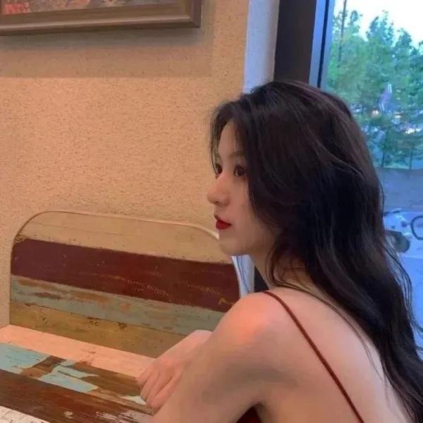 暗夜女巫